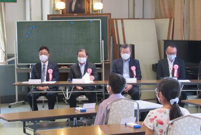写真：令和2年度一般社団法人日本善行会桐生支部青少年善行者表彰式の様子2