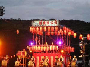 写真：新里太鼓どんどこの演奏