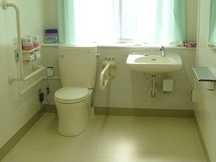 障害者用トイレの写真2