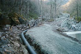 写真：配管中間部