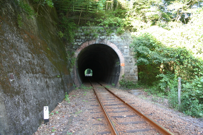 城下トンネルの写真