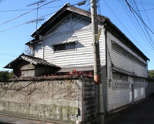 旧従業員宿舎(東面)の写真