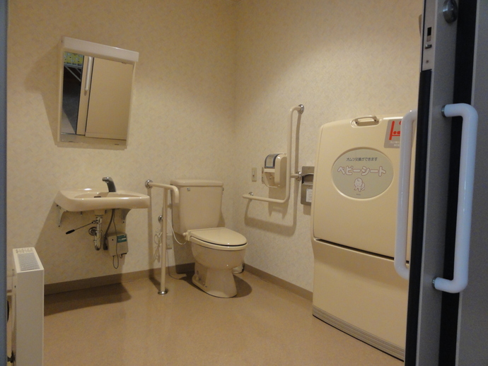 写真：黒保根町保健センター多目的トイレ