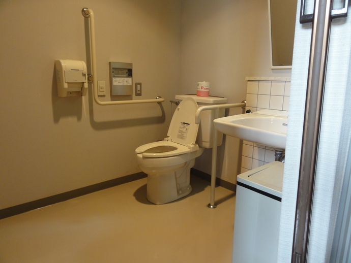 交流促進センター 多目的 障害者用トイレ 桐生市ホームページ