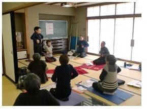 写真：生命の貯蓄体操普及会の教室の様子