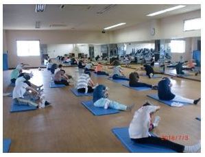 写真：野間スポーツクラブでの教室の様子