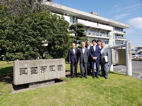 写真：岡山県玉野市での視察