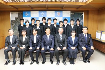 写真：桐生市立商業高等学校バスケットボール部ご来訪の様子1