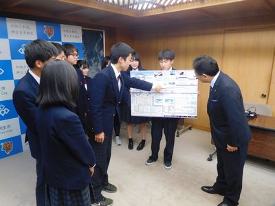 写真：桐生工業高等学校による「第10回建築甲子園」優勝報告の様子3