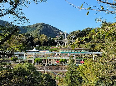 テーマ1の最優秀作品：遊園地全景