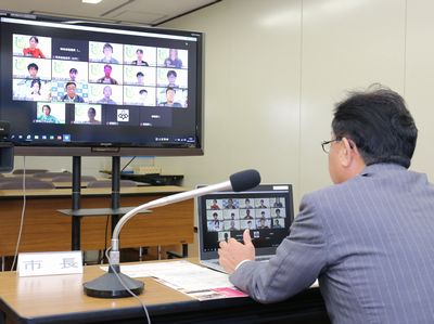 写真：まちづくりミーティング（群馬大学国際センター公認学生団体Le Pont）の様子2