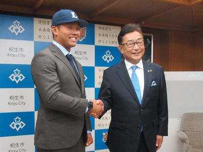 写真：早稲田大学野球部 蛭間拓哉選手ご来訪の様子