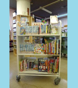 講談社寄贈本の展示写真（4枚目）