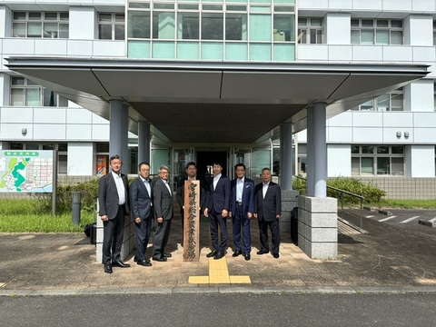 写真：宮崎県での視察