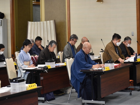 写真：きもの議会中の様子