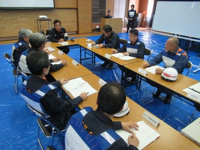 写真：ブラインド型災害対応合同訓練の様子1