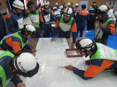 写真：ブラインド型災害対応合同訓練の様子3