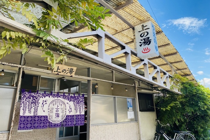 写真：店舗外観