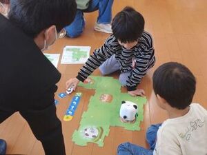 写真：幼児プログラミング体験3. mTiny