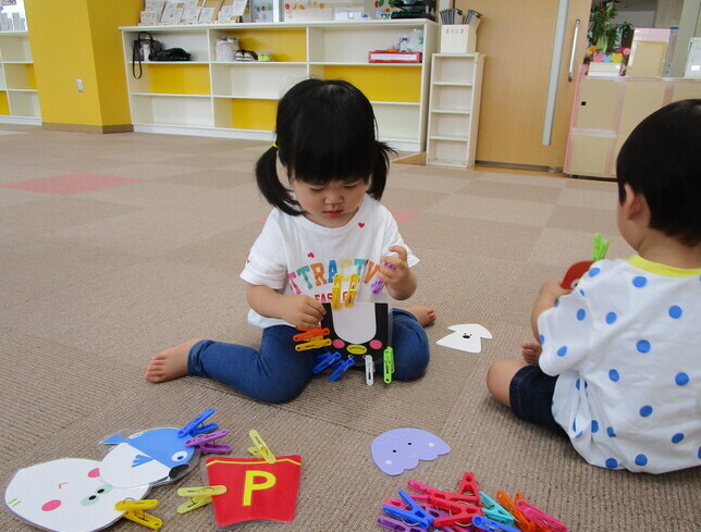写真:子どもが遊ぶ様子