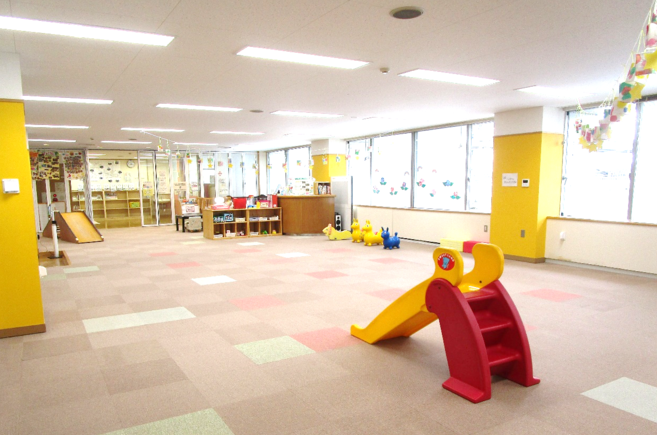 写真:サロン室