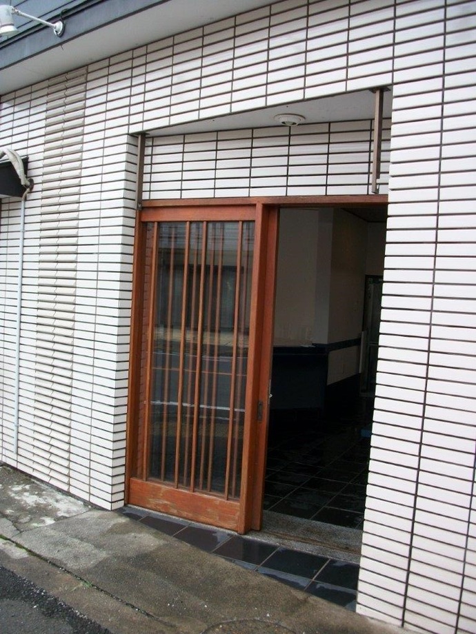 写真：物件入口