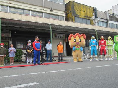 写真:第17回G-FIVEロード防犯イベントオープニングセレモニーの様子