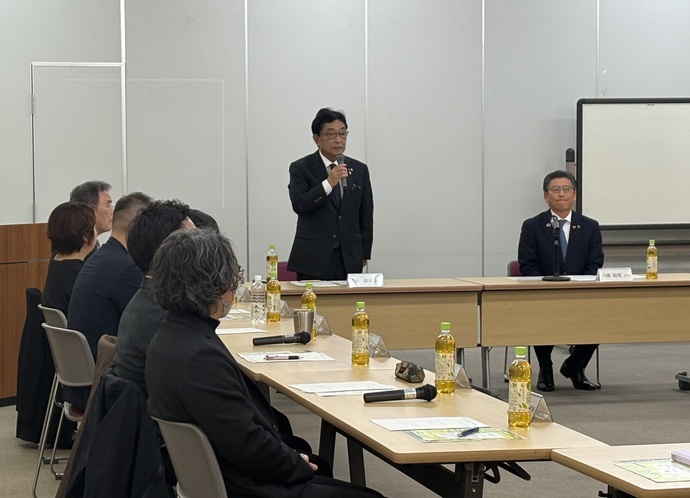 写真：会議の様子