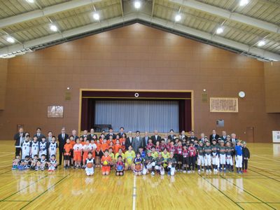 写真：新里社会体育館改修工事竣工式の様子6