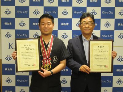 写真：第23回医療オリンピックC-1全国大会優勝報告の様子1