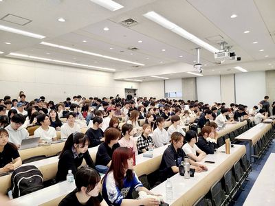 写真:立教大学で講演を行いました6
