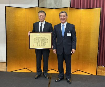 写真：「第5回小さな世界都市桐生大賞」表彰式に出席しましたの様子1