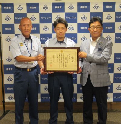 写真:第49回全国消防職員意見発表会 優秀賞受賞報告の様子1