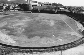 昔の新川球場（現在の新川公園）